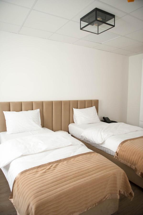 Friends Residence Apartments ティミショアラ エクステリア 写真