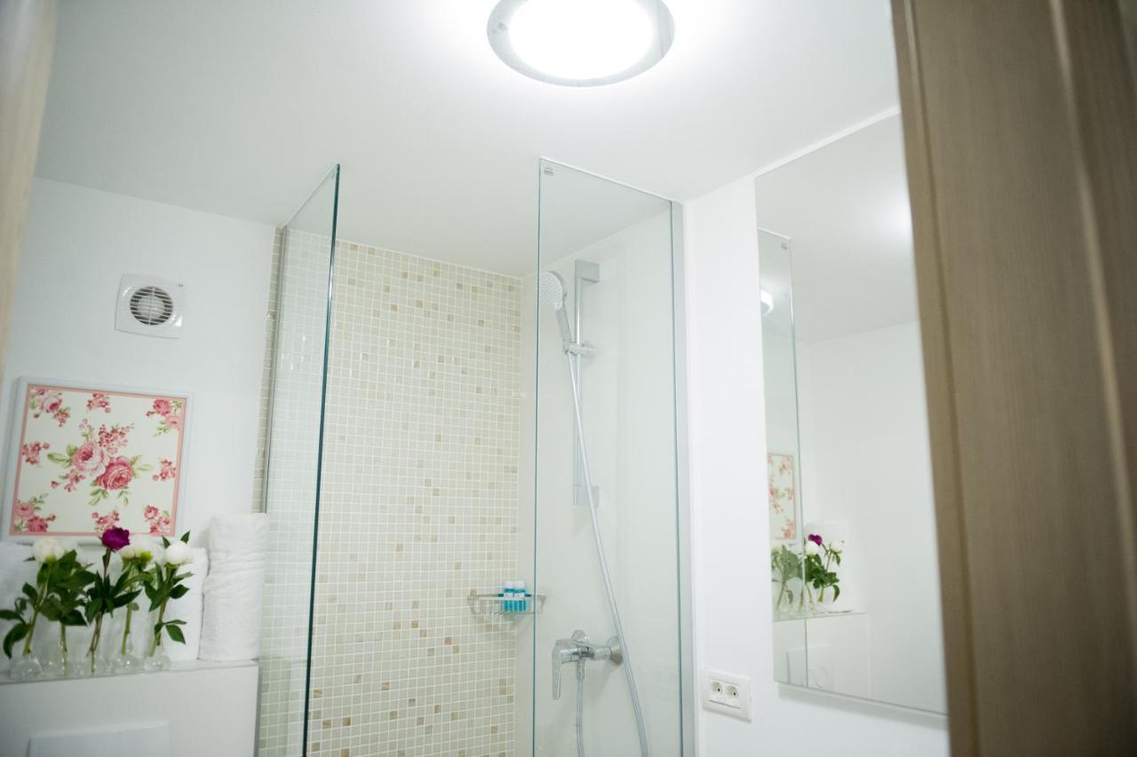 Friends Residence Apartments ティミショアラ エクステリア 写真